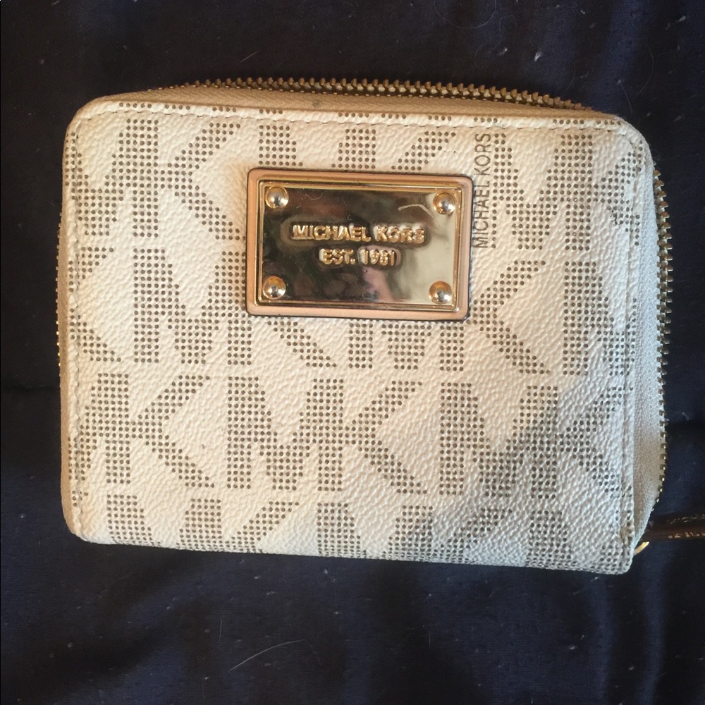 square michael kors wallet
